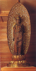 木造聖観音立像の写真